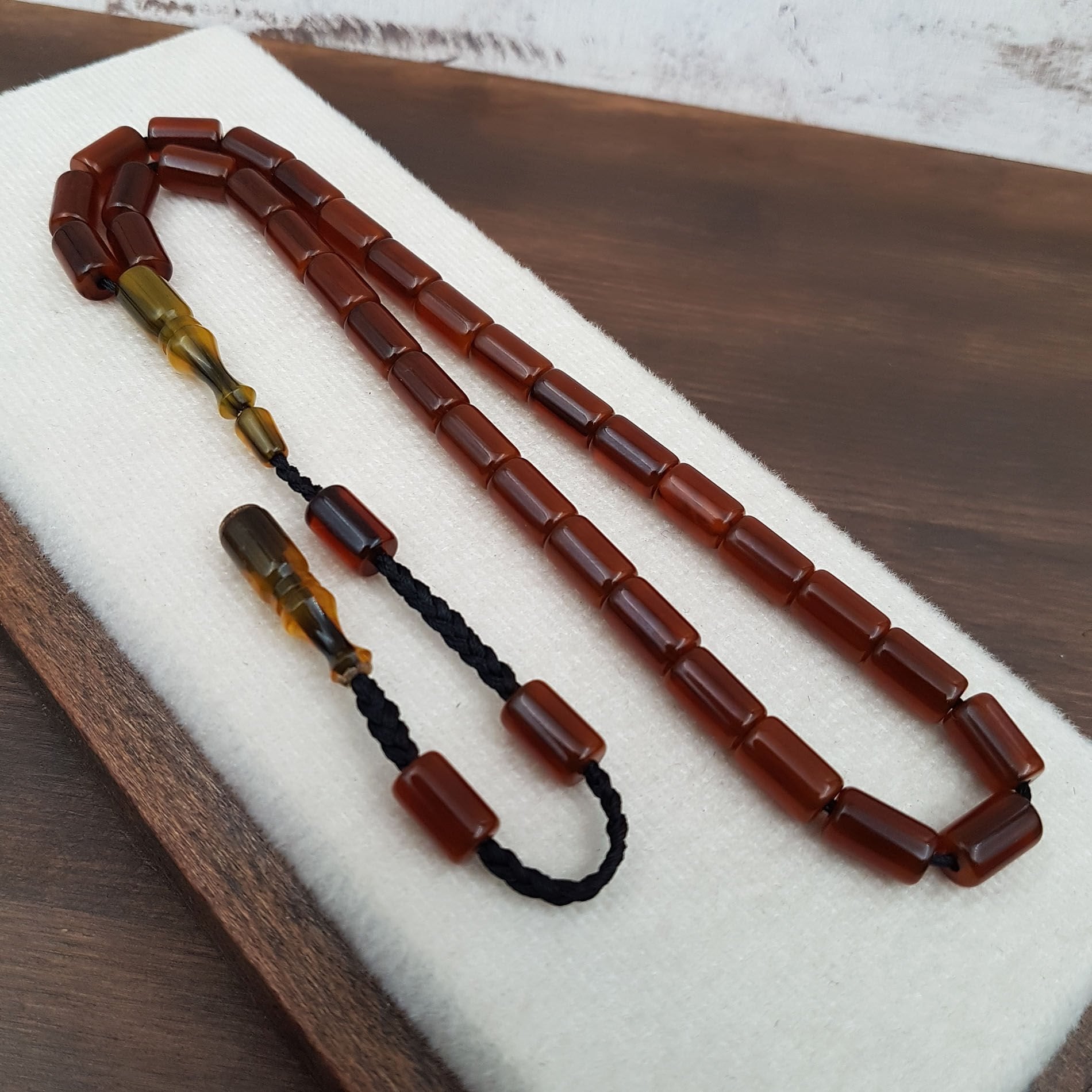 İmame Traşlı Kahve Çubuk Sıkma Kehribar Tesbih