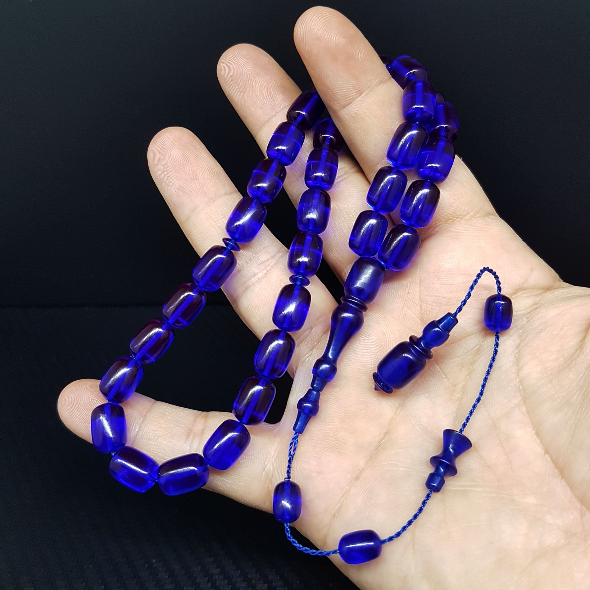 Parlament Rengi Necef Bağa Katalin Tesbih