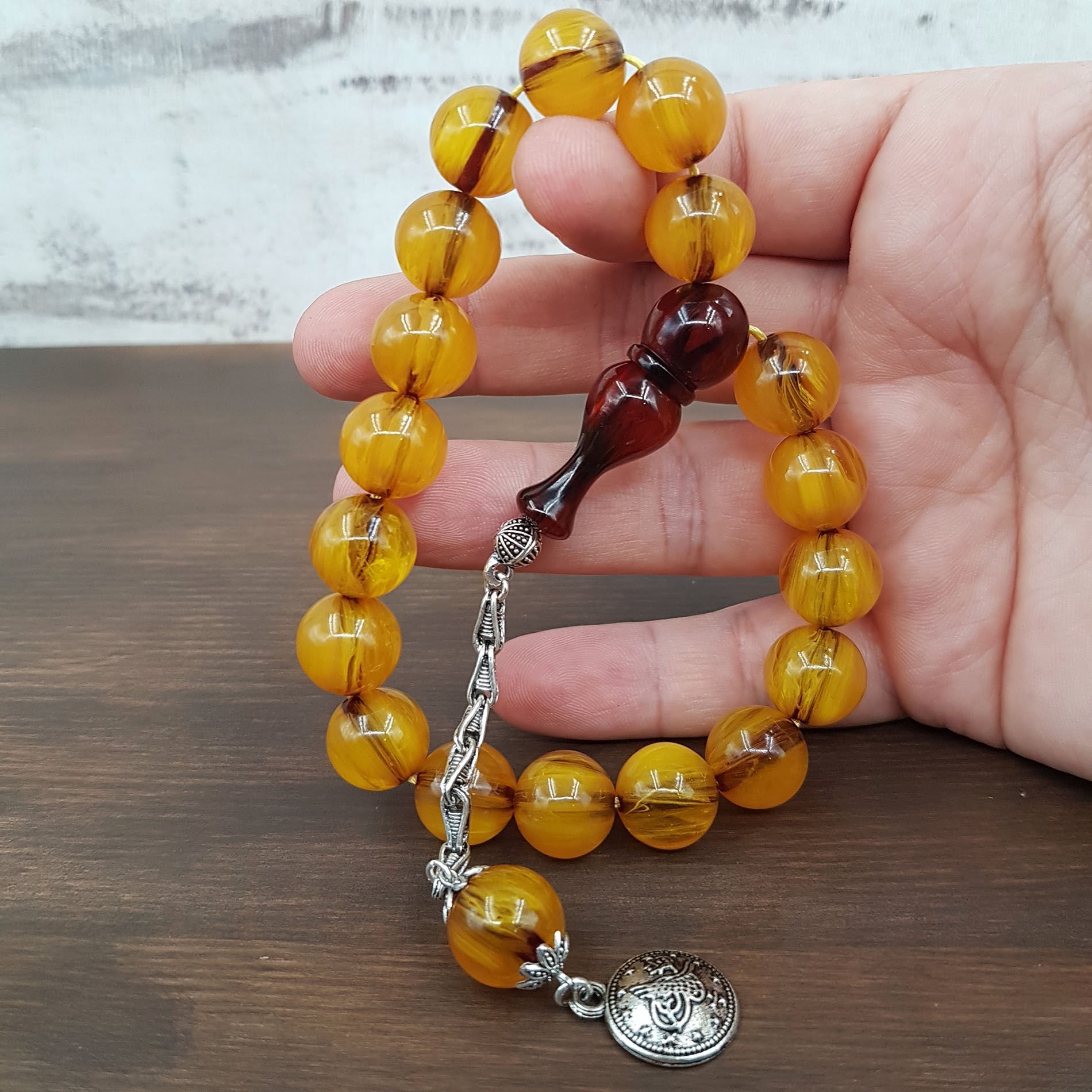 Dik Damar Maskot Sıkma Kehribar Tesbih