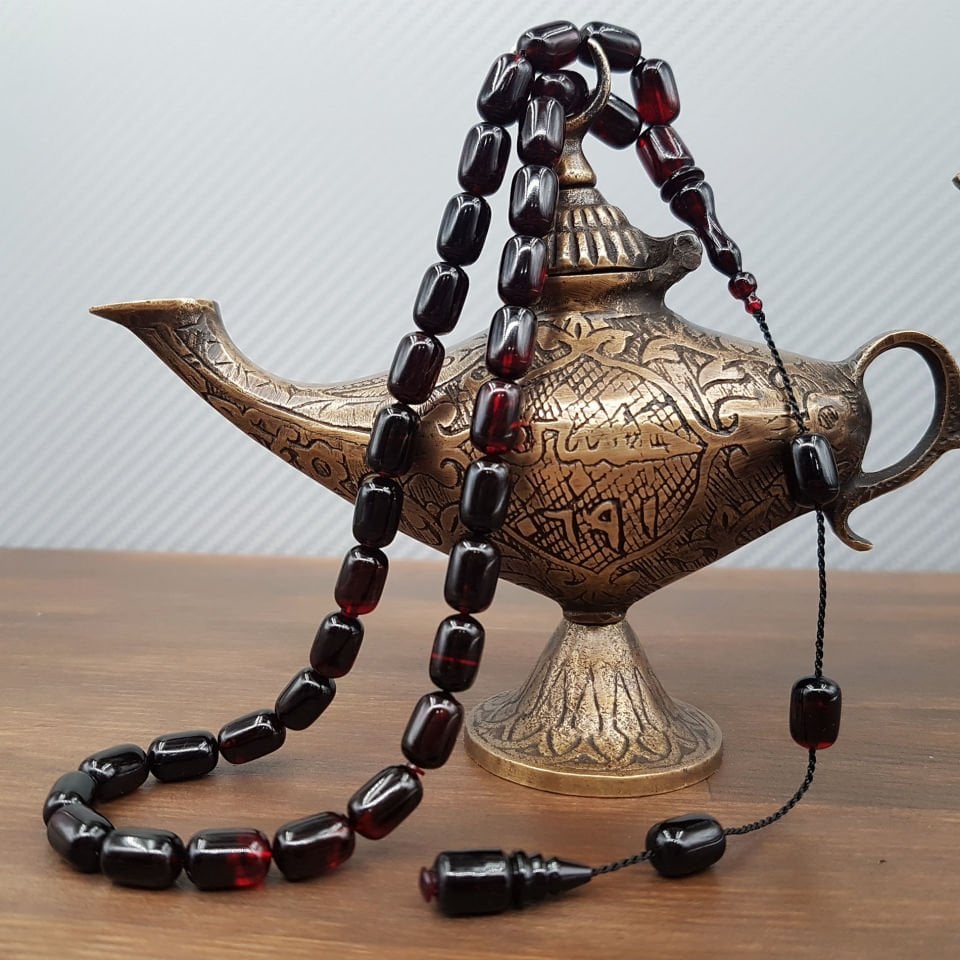 Kırmızı Siyah Kapsül Kesim Ateş Kehribar