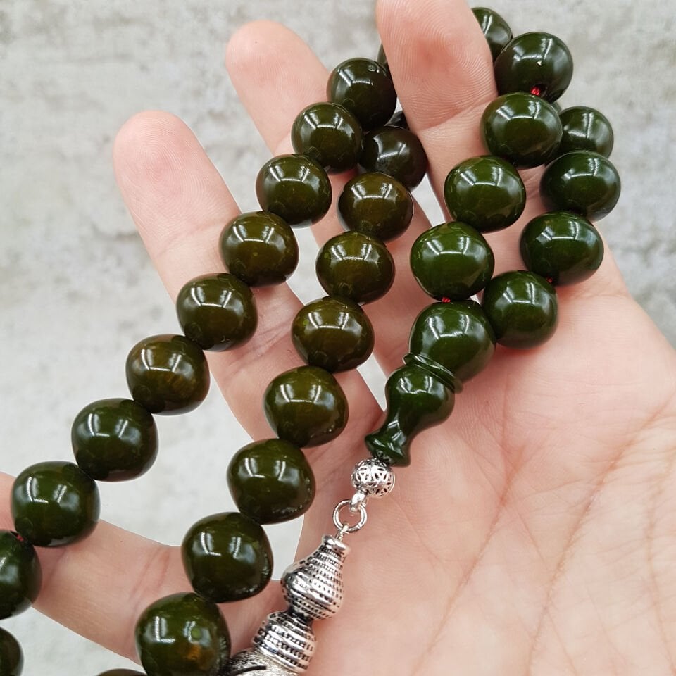 Büyük Boy Sığırcık Kesim Yeşil Sıkma Kehribar Tesbih