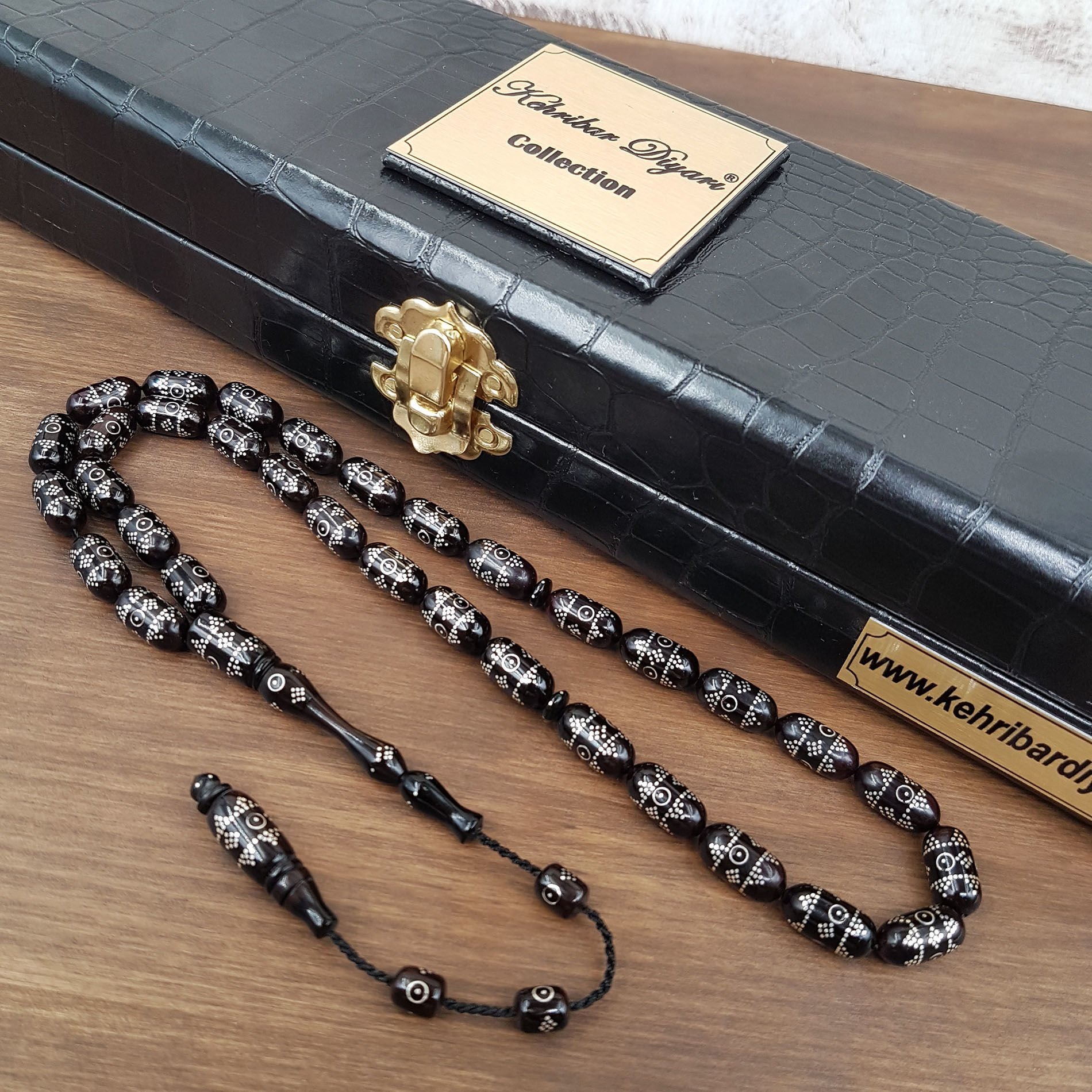 Kapsül Kesim Gümüş İşlemeli Kuka Tesbih