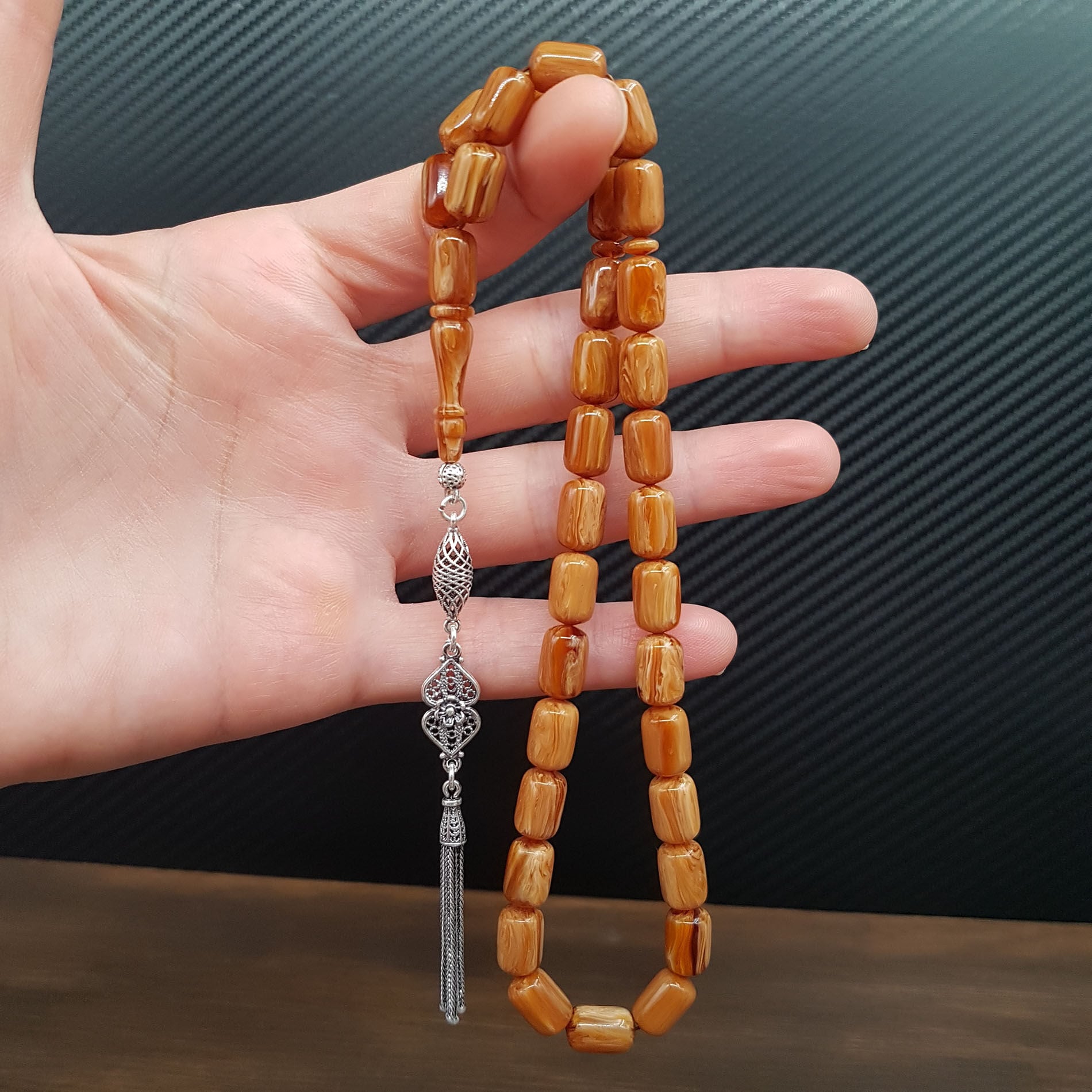 Gümüş Püskül Dik Damar Karamel Sıkma Kehribar