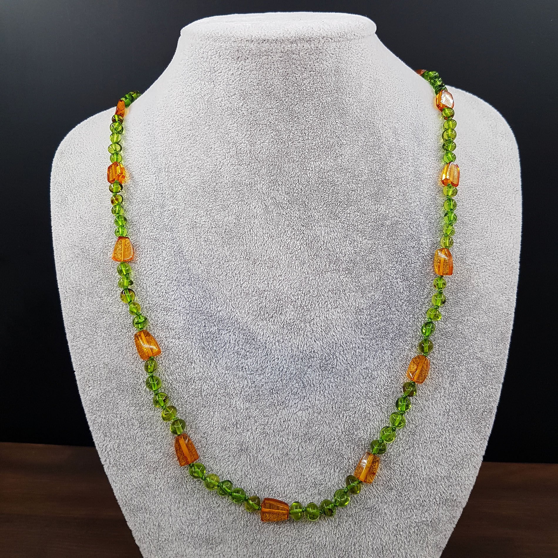 Uzun Yeşil Renk Damla Kehribar Kolye