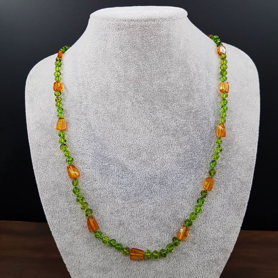 Uzun Yeşil Renk Damla Kehribar Kolye