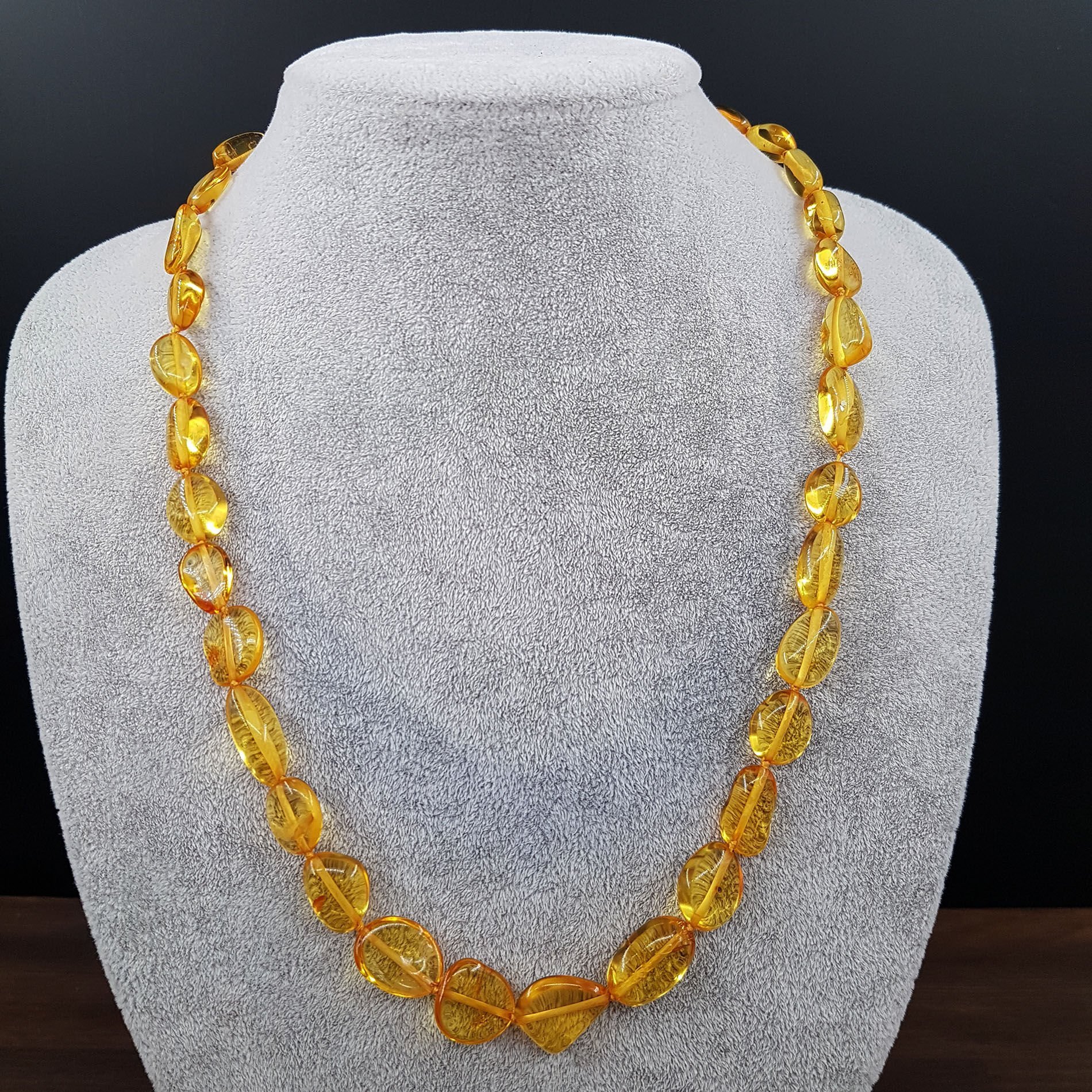 Orjinal Badem Kesim Damla Kehribar Kolye