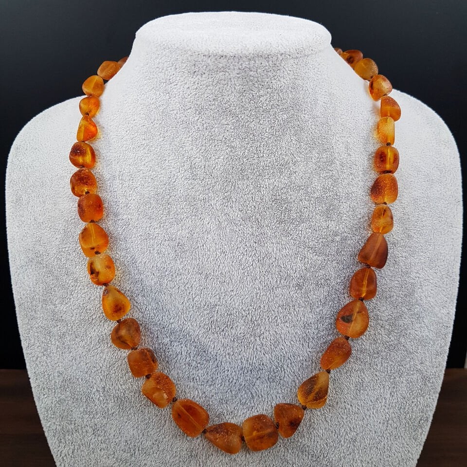 Cilasız Naturel Kaya Damla Kehribar Kolye