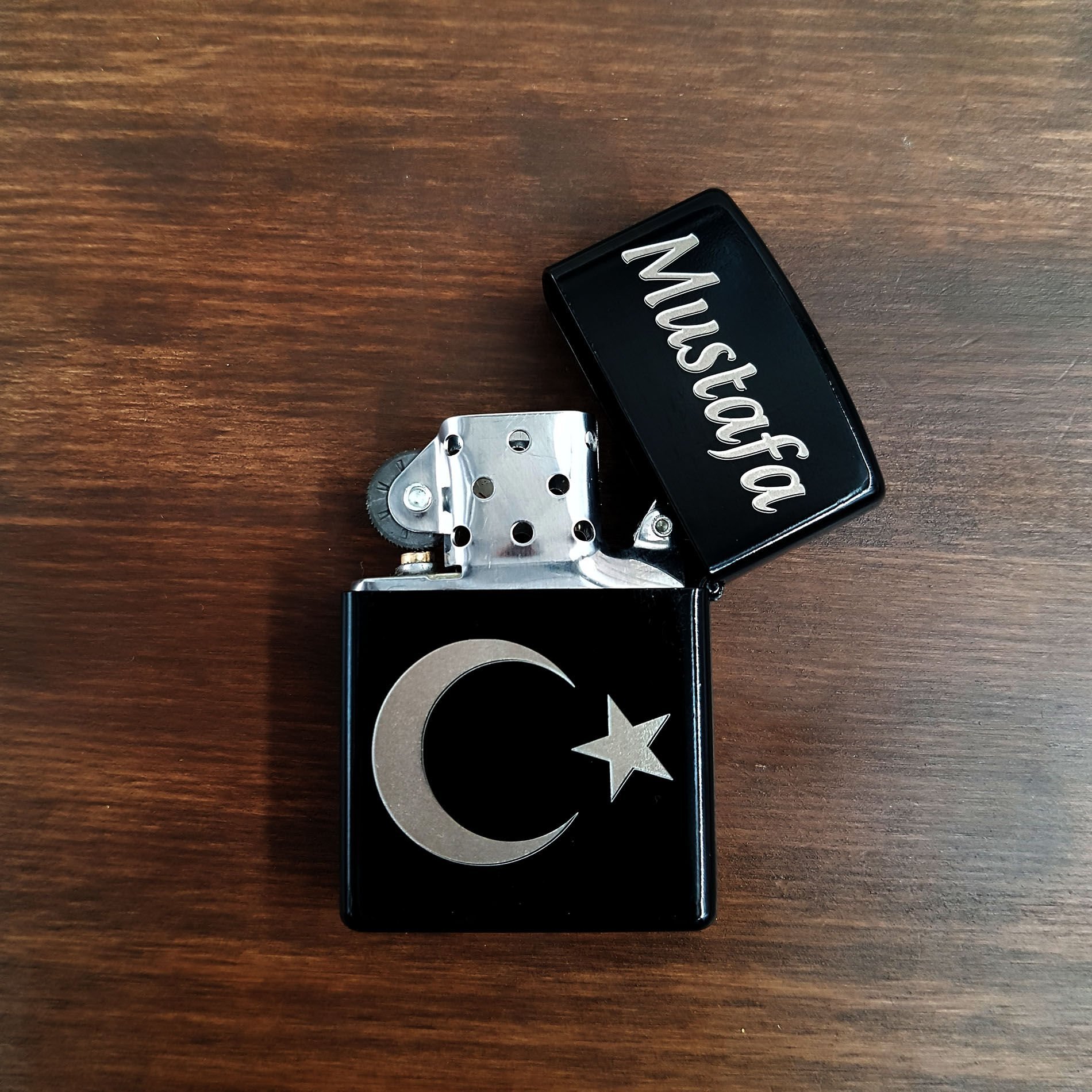 Ayyıldız Kişiye Özel Benzinli Çakmak