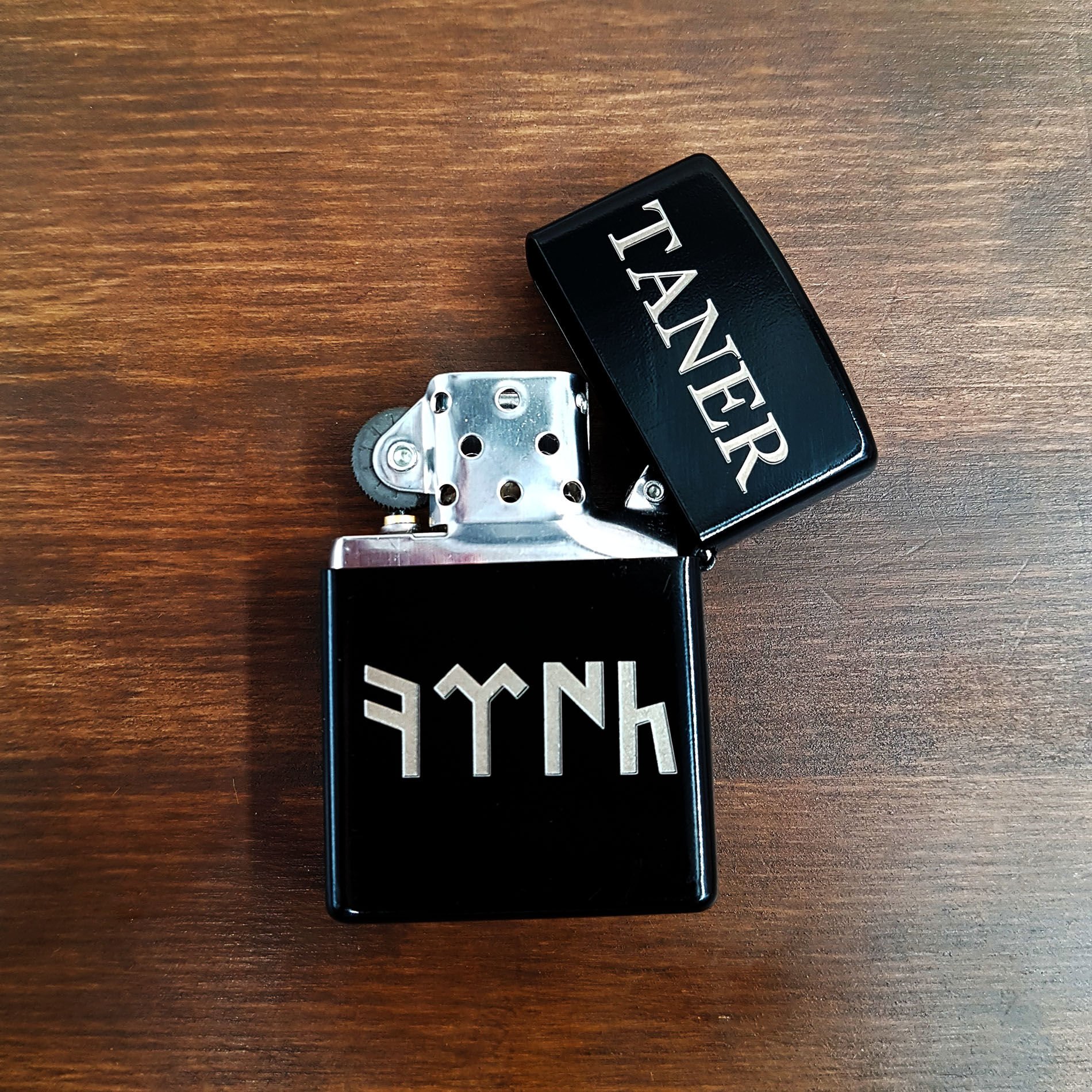 Göktürkçe Kişiye Özel Benzinli Çakmak