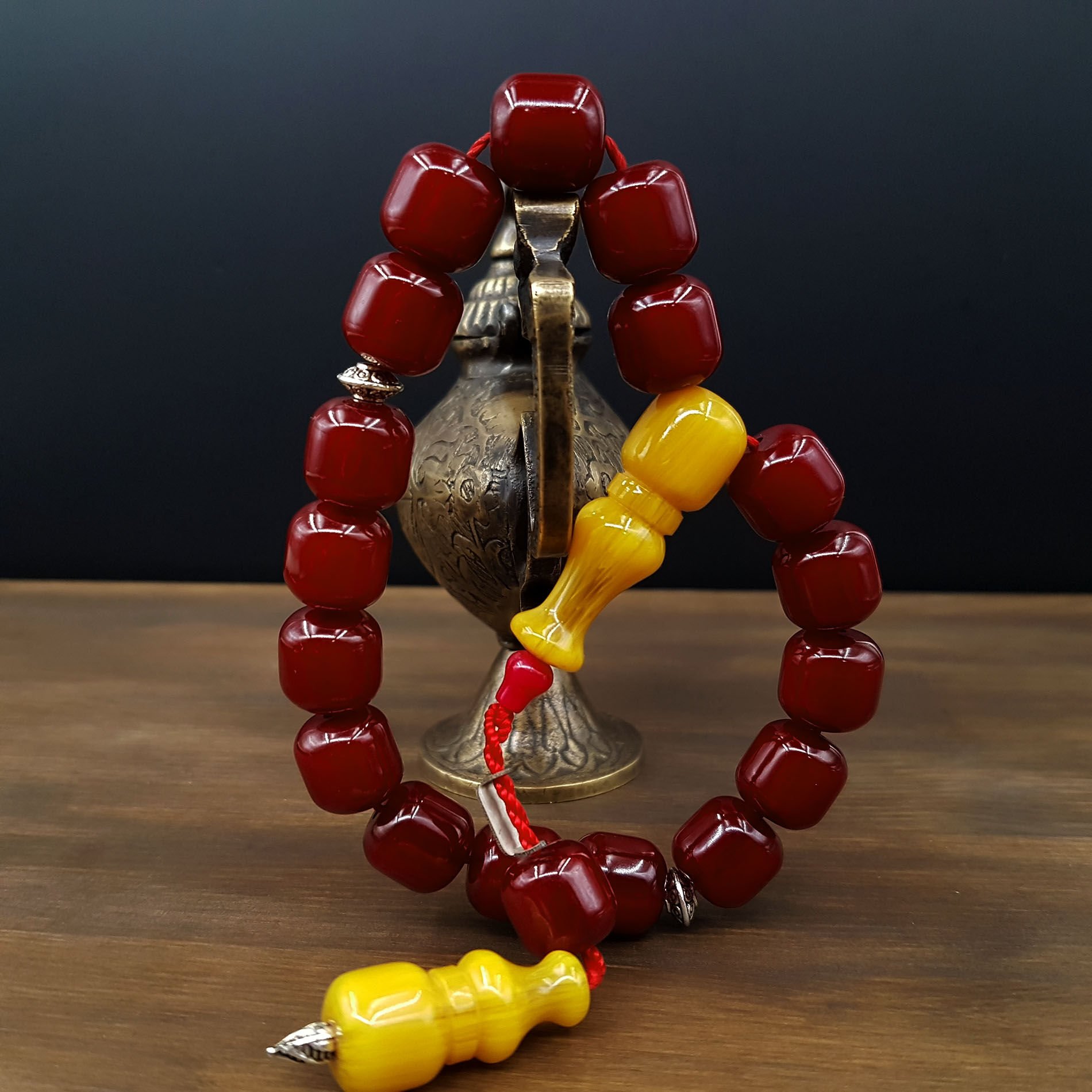 İmame Traşlı Bordo Maskot Sıkma Kehribar Tesbih