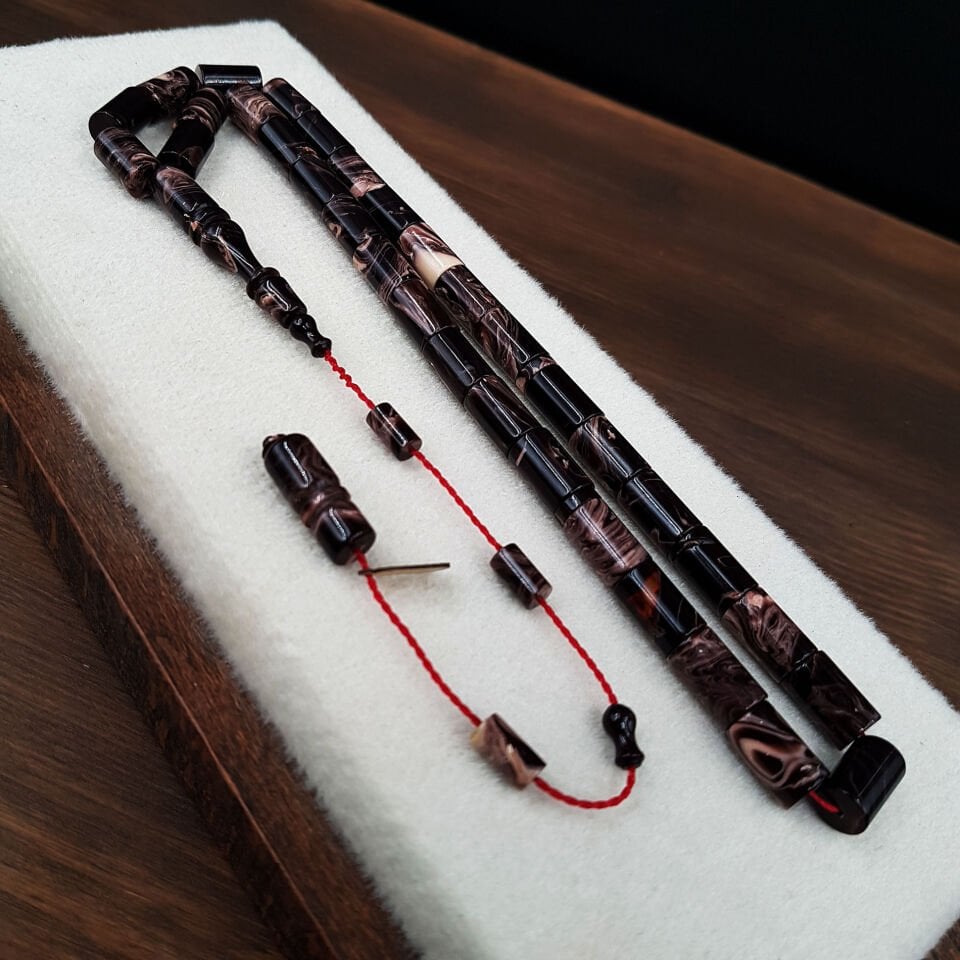 Koyu Kahve Hareli Kesme Sıkma Kehribar Tesbih