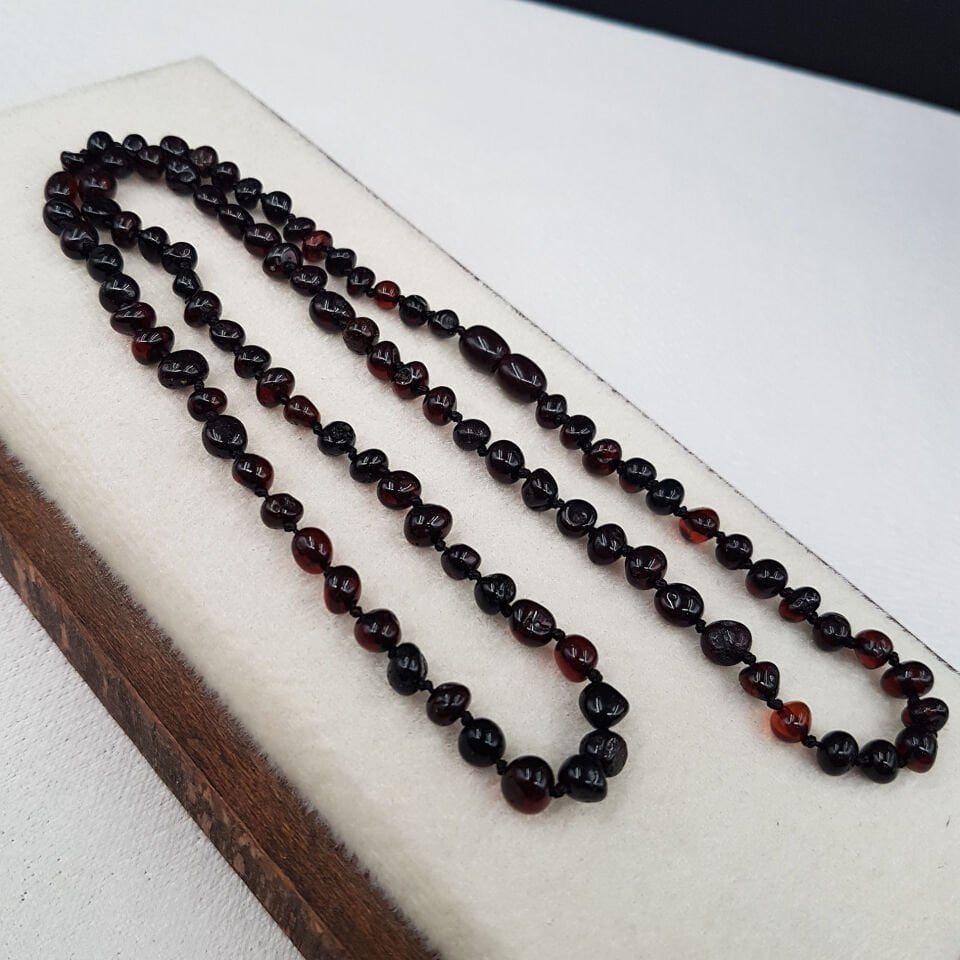 Koyu Kahve Damla Kehribar Kolye